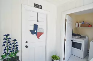 219 W 30th St, Houston, TX 77018 - Photo 16