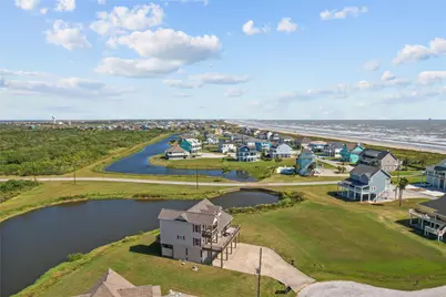 708 Kyndall Corner, Port Bolivar, TX 77650 - Photo 4