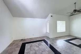 10106 Pear Limb Dr, Houston, TX 77099 - Photo 6