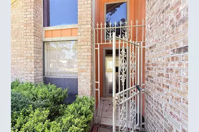 10106 Pear Limb Drive, Houston, TX 77099 - Photo 4