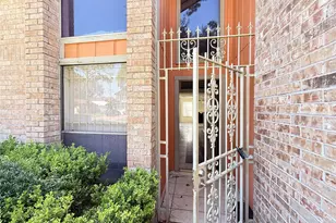 10106 Pear Limb Dr, Houston, TX 77099 - Photo 4