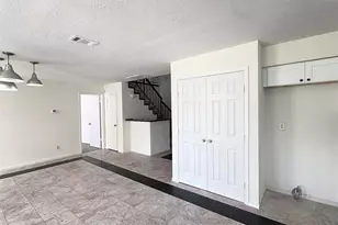 10106 Pear Limb Dr, Houston, TX 77099 - Photo 8