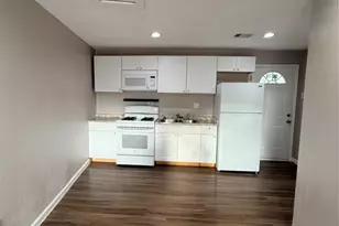 13217 Player St, Houston, TX 77045 - Photo 4