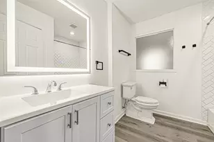 2131 Counter Point Dr, Houston, TX 77055 - Photo 14