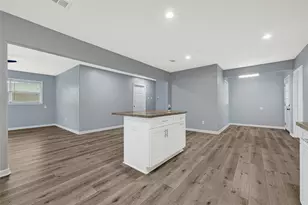 2131 Counter Point Dr, Houston, TX 77055 - Photo 8