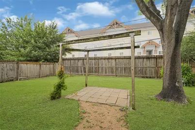 2131 Counter Point Drive, Houston, TX 77055 - Photo 20