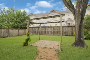 2131 Counter Point Dr, Houston, TX 77055 - Photo 20