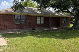 151 Country Oaks St, Brazoria, TX 77422 - Photo 1