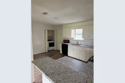 151 Country Oaks Street, Brazoria, TX 77422 - Photo 4