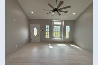 825 Mossey Drive, La Porte, TX 77571 - Photo 2