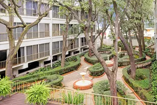 5050 Ambassador Way, Houston, TX 77056 - Photo 8