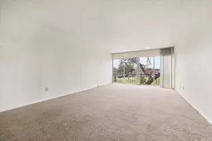 5050 Ambassador Way, Houston, TX 77056 - Photo 10