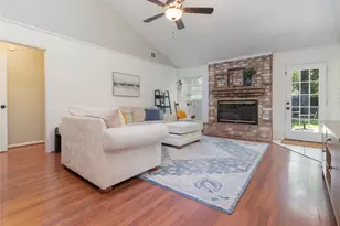 2043 Fir Springs Dr, Kingwood, TX 77339 - Photo 4