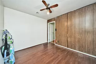 12026 Sela Ln, Houston, TX 77072 - Photo 10