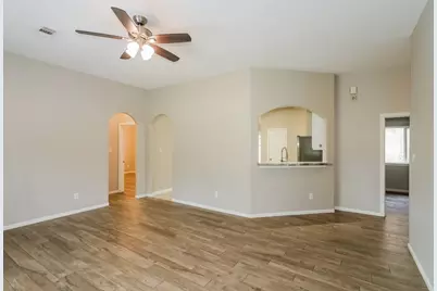 12103 Lakewood Villa Drive, Tomball, TX 77377 - Photo 4