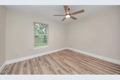10521 Chesterfield Drive, Houston, TX 77051 - Photo 34