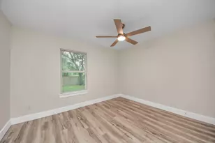 10521 Chesterfield Dr, Houston, TX 77051 - Photo 34