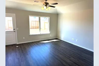 21723 Springhill Grove Ln, Waller, TX 77484 - Photo 6