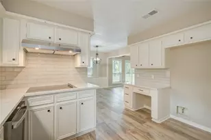 222 Ridgewood Dr, Oak Ridge North, TX 77386 - Photo 22