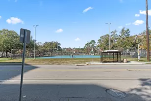 661 Bering Dr, Houston, TX 77057 - Photo 34