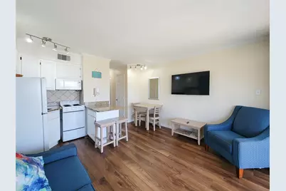6102 Seawall Boulevard #330, Galveston, TX 77551 - Photo 16