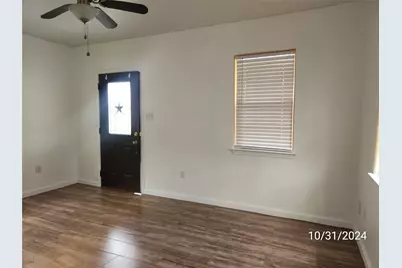 703 N Avenue B, Freeport, TX 77541 - Photo 6