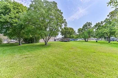 1400 South Broadway, La Porte, TX 77571 - Photo 1