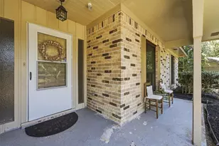 1327 Castle Hill Trail, Kingwood, TX 77339 - Photo 4