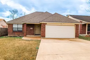 11020 San Jacinto Dr, La Porte, TX 77571 - Photo 1