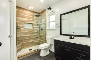 318 S Amherst Dr, West Columbia, TX 77486 - Photo 6