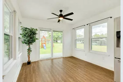 318 S Amherst Drive, West Columbia, TX 77486 - Photo 4