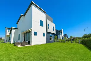 9849 Mocking Bird Hill Ln, Houston, TX 77080 - Photo 2