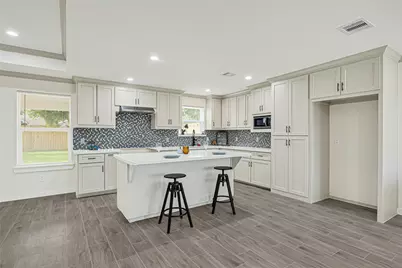 17114 Hall Shepperd Road, Houston, TX 77049 - Photo 8
