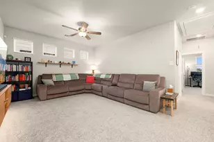 3104 Valley Peak Dr, Houston, TX 77063 - Photo 14