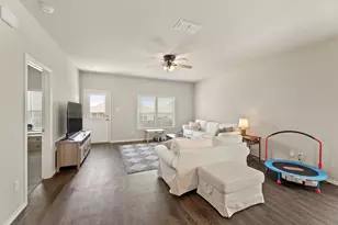 3969 Legend Rnch, New Braunfels, TX 78130 - Photo 12