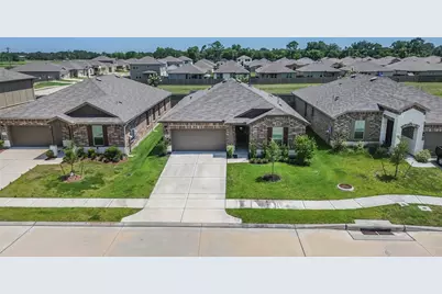 339 Friesian Court, Alvin, TX 77511 - Photo 4