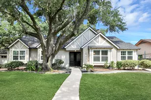 2319 Greyburn Ln, Houston, TX 77080 - Photo 2