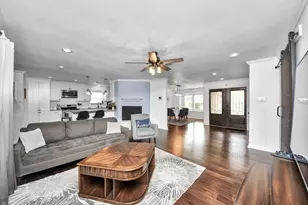 2319 Greyburn Ln, Houston, TX 77080 - Photo 10