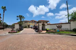 14 W Oaks Dr, Houston, TX 77058 - Photo 26