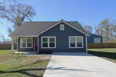 503 W Austin Street, Brazoria, TX 77422 - Photo 2