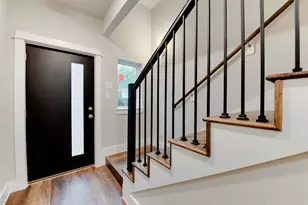 1424 W 34th 1/2 St, Houston, TX 77018 - Photo 2