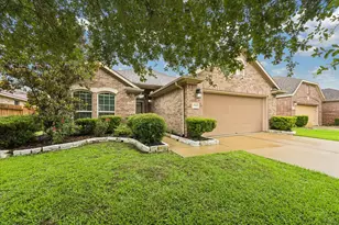 1521 Bluestone Edge Ln, Pearland, TX 77089 - Photo 1