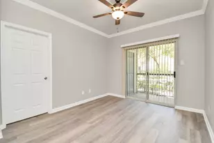 2222 Maroneal St, Houston, TX 77030 - Photo 4
