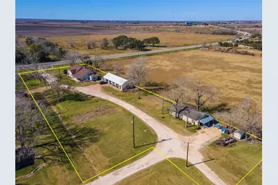 10553 S State Highway 71, Danevang, TX 77437 - Photo 1
