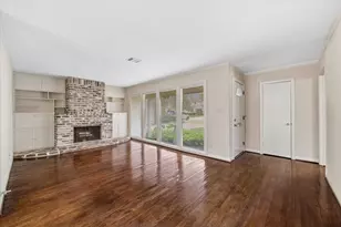 5411 Evergreen St, Bellaire, TX 77401 - Photo 2