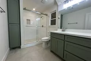 923 W 9th St, Freeport, TX 77541 - Photo 22