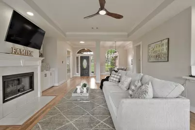 2306 Carriage Run E, Conroe, TX 77384 - Photo 12