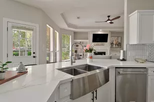 2306 Carriage Run E, Conroe, TX 77384 - Photo 6