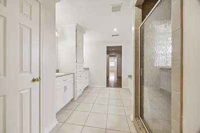 5659 Lymbar Drive, Houston, TX 77096 - Photo 16