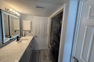 9809 Richmond Ave, Houston, TX 77042 - Photo 28